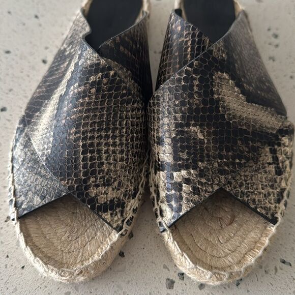VINCE Castel Size 8 Leather Snake Print Crisscross Flat Espadrille Sandals Slide - Picture 10 of 14